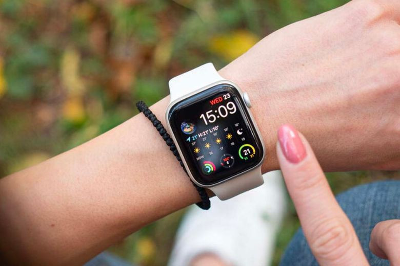 Apple Watch Series 6 (2020) với chip S6 và cảm biến SpO2
