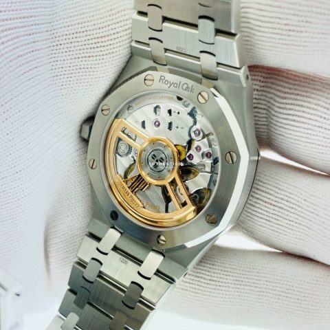 Đồng hồ Audemars Piguet Royal Oak 15500ST: Biểu Tượng Vượt Thời Gian Của Sự Đổi Mới