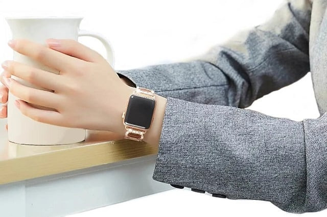 Thay dây đeo để tùy biến Apple Watch Series 5, tạo phong cách đồng hồ nữ đẹp sang trọng