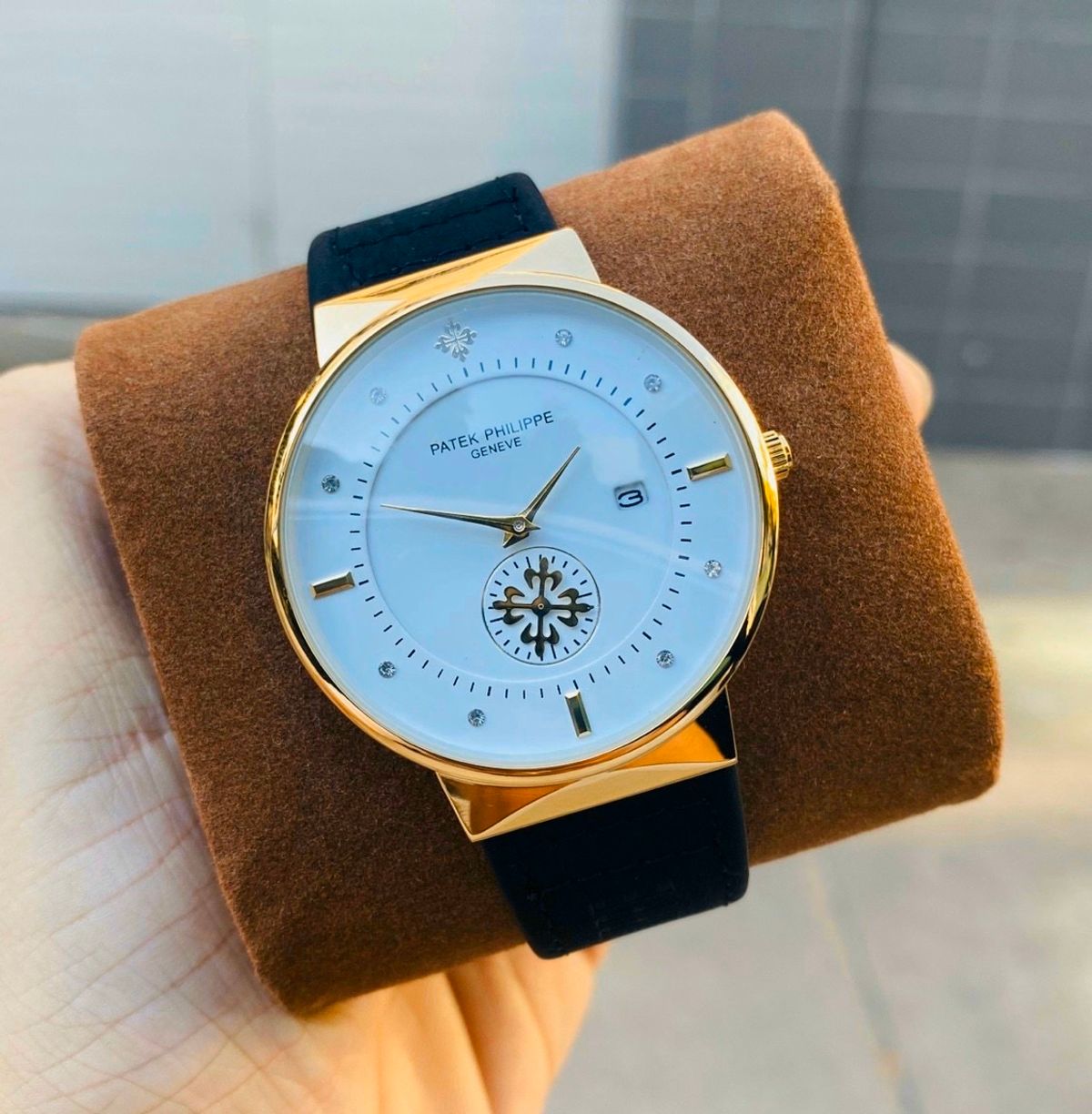 Bán Đồng Hồ Patek Philippe Cũ: Bí Quyết Đảm Bảo Giá Trị Và Tìm Nơi Thu Mua Uy Tín