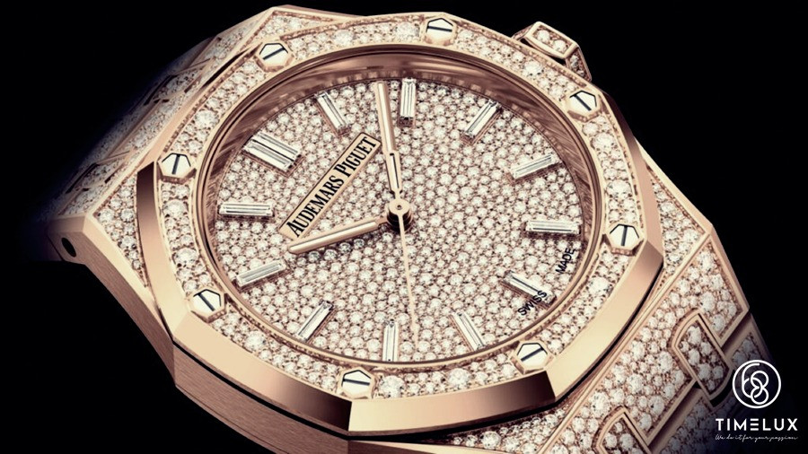 Bảo quản đồng hồ Audemars Piguet full đá đúng cách để giữ độ sáng và giá trị