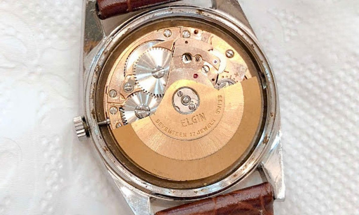 Bộ máy ETA 2452 Thụy Sĩ được sử dụng trong một số dòng đồng hồ Elgin