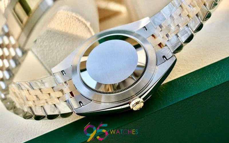 Bộ máy Calibre 3135 mạnh mẽ của đồng hồ Rolex Datejust 16233