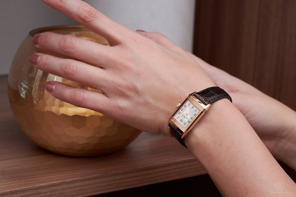 Jaeger-LeCoultre Reverso - đồng hồ nữ đẹp với mặt số lật độc đáo