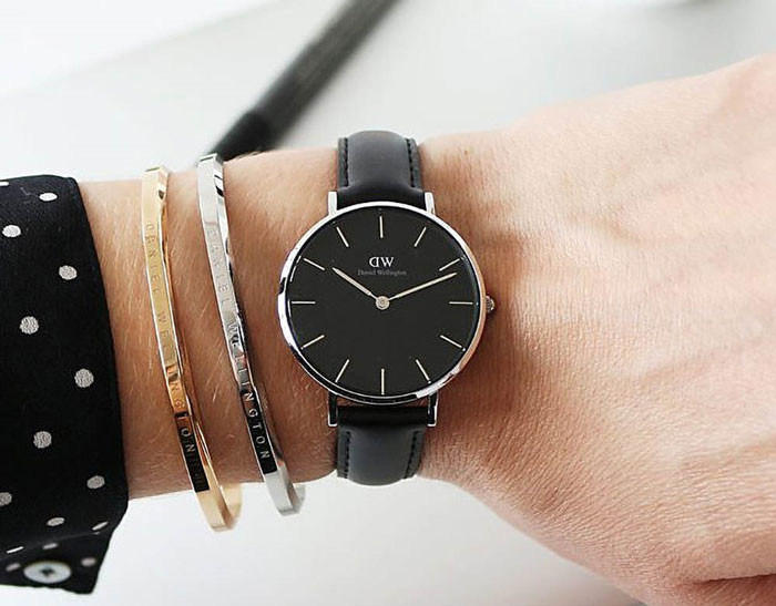 Đồng hồ nữ Daniel Wellington (DW) với mặt tối giản và dây da