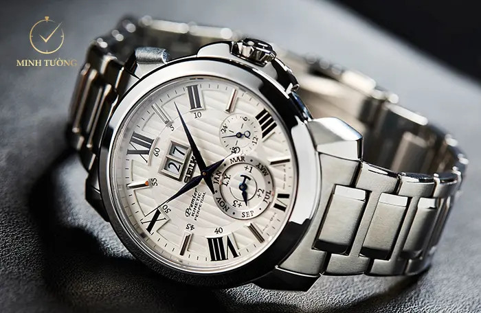 Đồng hồ Seiko Kinetic sử dụng năng lượng chuyển động