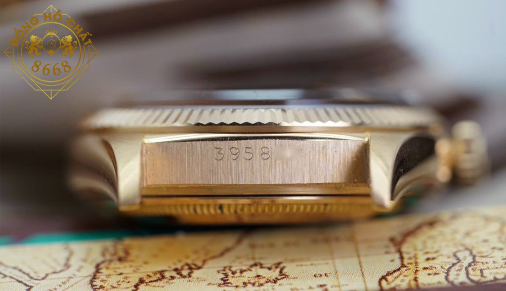 Thông tin về năm sản xuất được cung cấp qua số seri đồng hồ Rolex Replica