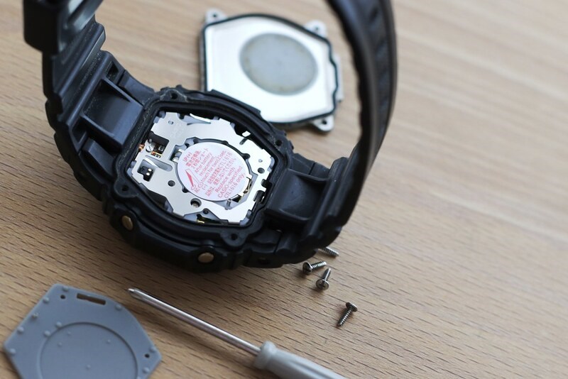 Thay Pin Đồng Hồ Casio Anh Khuê: Dịch Vụ Chính Hãng Đảm Bảo Tuổi Thọ và Hiệu Suất