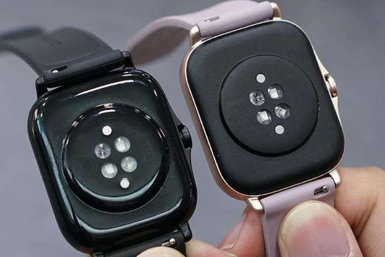 Tính năng theo dõi sức khỏe chuyên sâu trên đồng hồ Amazfit GTS, bao gồm đo nhịp tim và SpO2