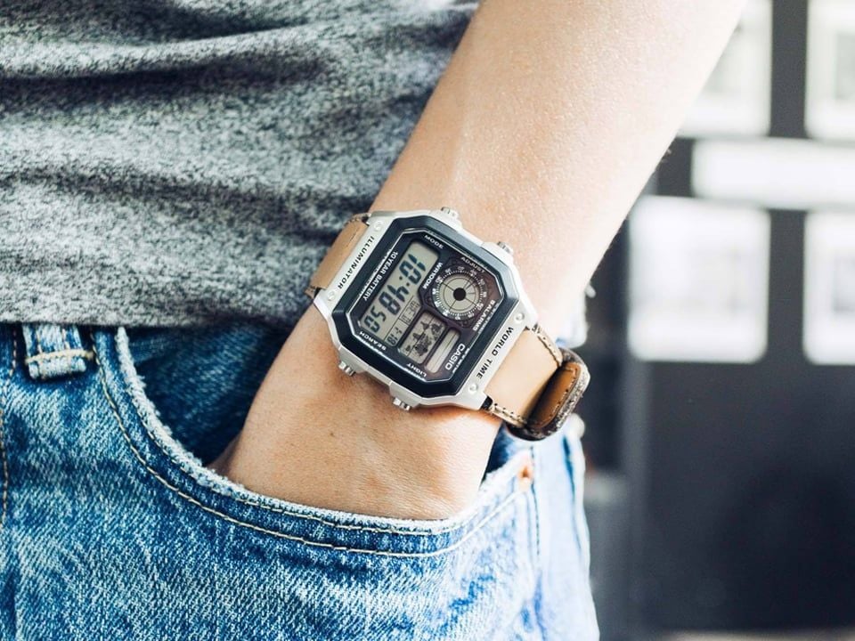 Đánh Giá Đồng Hồ Casio AE-1200WHD: Huyền Thoại "Casio Royale" Có Còn Xứng Đáng? Đánh Giá Đồng Hồ Casio AE-1200WHD: Huyền Thoại "Casio Royale" Có Còn Xứng Đáng?