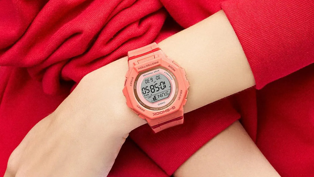 Đồng hồ Casio G-Shock GMDB300SC phối màu cam san hô trẻ trung