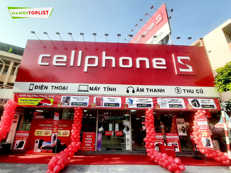 Cửa hàng CellphoneS chuyên phân phối đồng hồ thông minh và thiết bị công nghệ tại Hà Nội