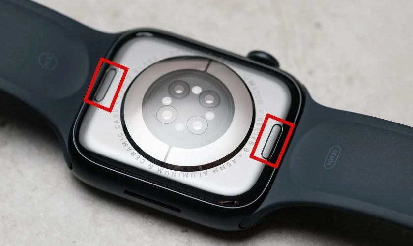 Tháo dây đeo Apple Watch bằng nút cố định