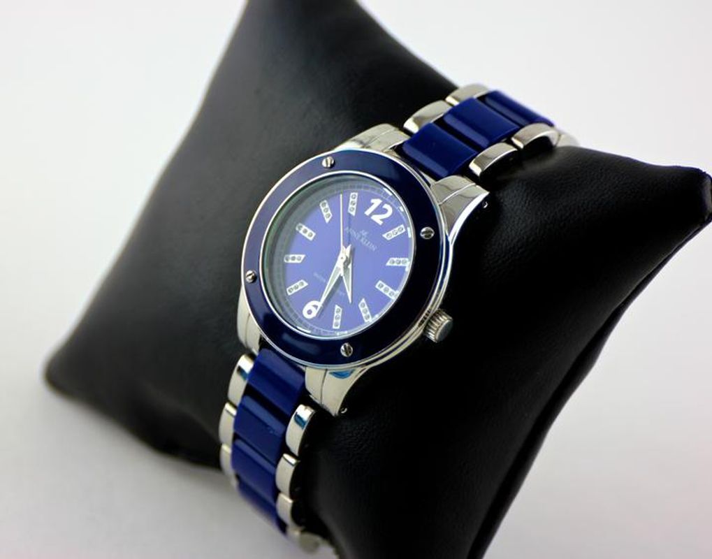 Bảo Hành Đồng Hồ Anne Klein: Từ Chính Sách Đến Mẹo Kéo Dài Tuổi Thọ Toàn Diện