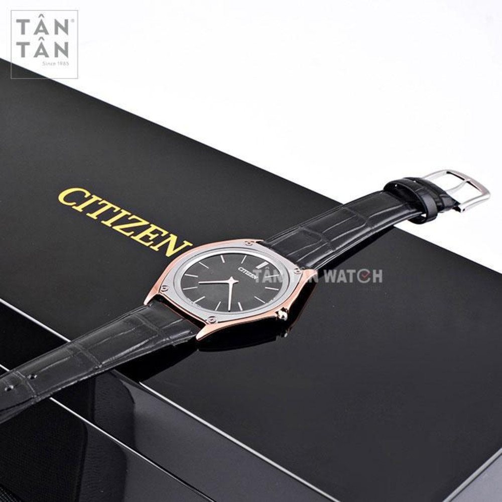 Góc nghiêng của đồng hồ Citizen siêu mỏng AR5014-04E, cho thấy rõ độ dày ấn tượng chỉ 2.98mm.