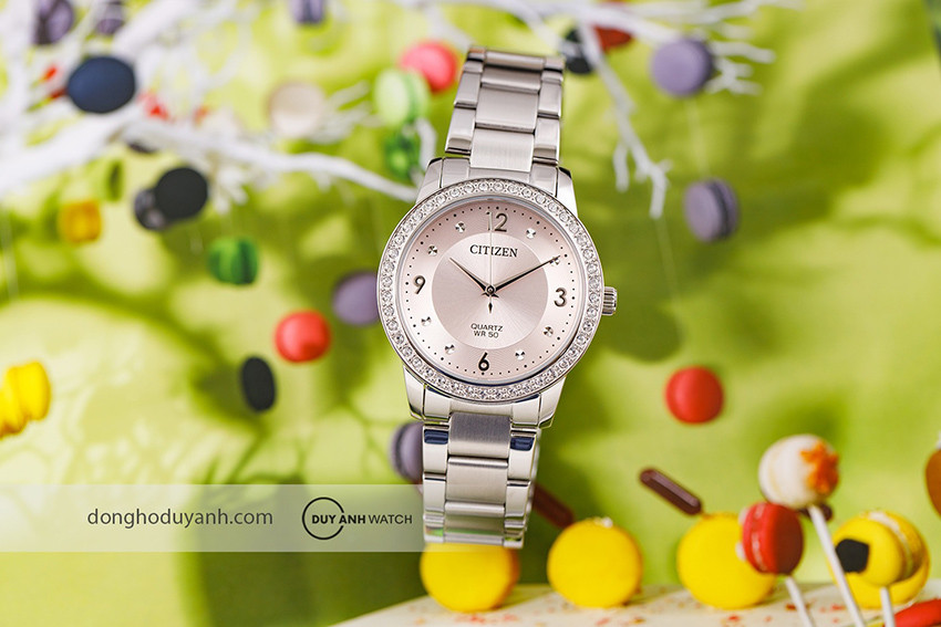 Đồng hồ Citizen EL3090-81X với dây kim loại, một lựa chọn đồng hồ học sinh nữ đẹp và hiện đại.