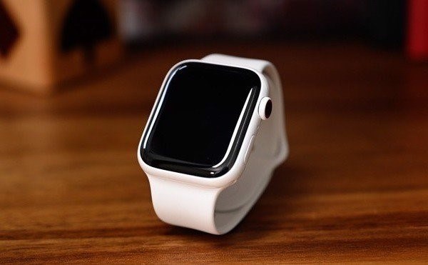 Đồng Hồ Apple Watch Cũ Thế Giới Di Động: Lựa Chọn Thông Minh Hay Rủi Ro?