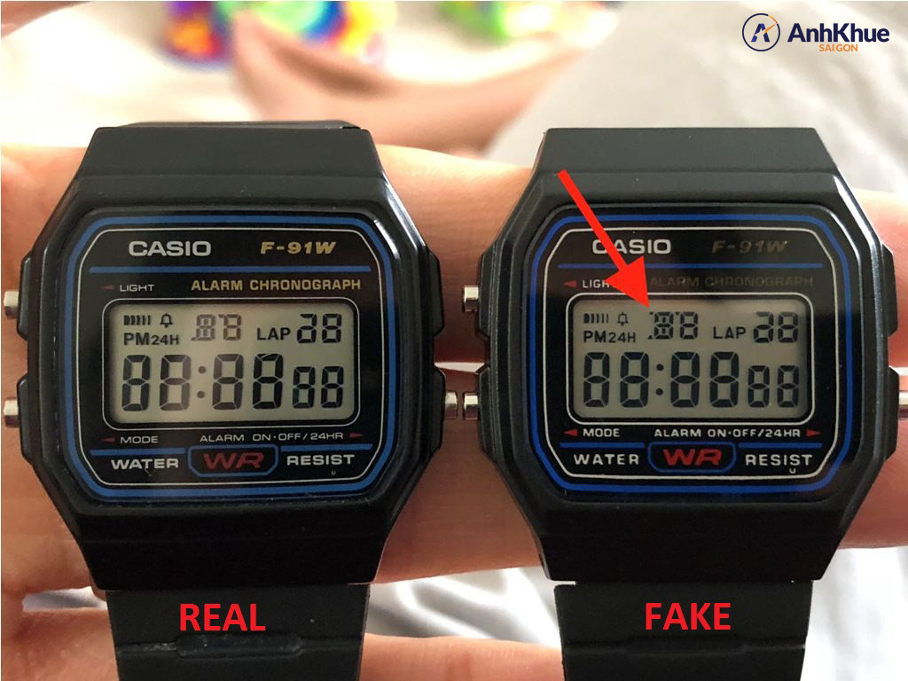 Kiểu dáng đồng hồ super fake tương đồng với hàng chính hãng