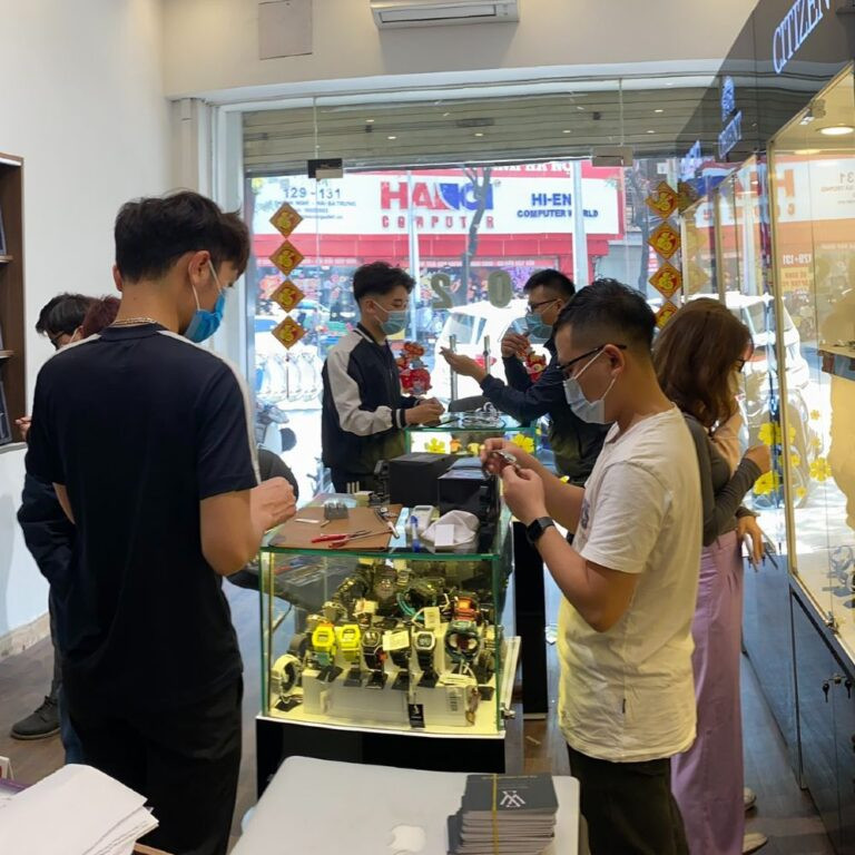 Cần tìm hiểu kỹ cửa hàng đồng hồ chính hãng để mua sản phẩm ưng ý tại Hà Nội