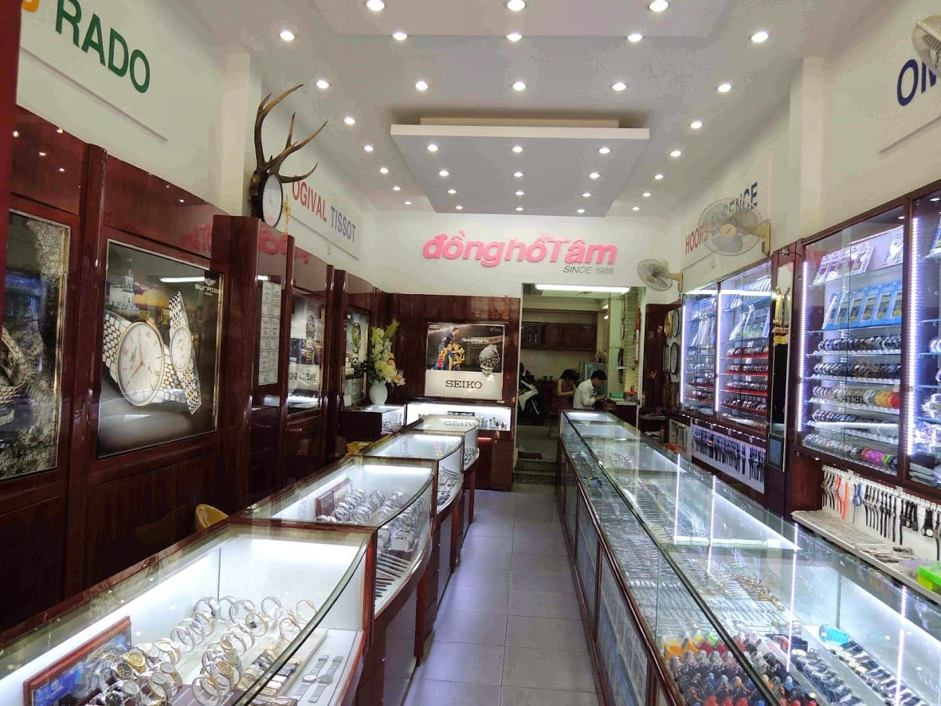 Đồng hồ Tâm - Địa chỉ bán đồng hồ giá rẻ và chất lượng tại Đà Nẵng với hơn 30 năm kinh nghiệm