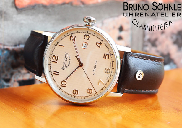 Đồng hồ Bruno Sohnle thiết kế tinh giản, bền bỉ, một trong những mẫu đồng hồ đáng mua nhất.