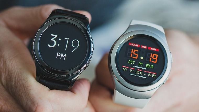 Cận cảnh đồng hồ Samsung Galaxy Watch Gear S2 Sport