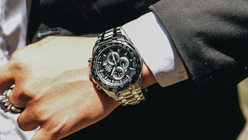 Đánh giá đồng hồ Casio Edifice với phong cách năng động nhưng không kém phần thanh lịch