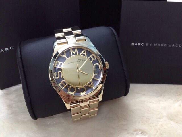 Đồng hồ Marc Jacobs Xách Tay: Hướng Dẫn Mua Sắm Thông Minh và Phân Biệt Thật Giả