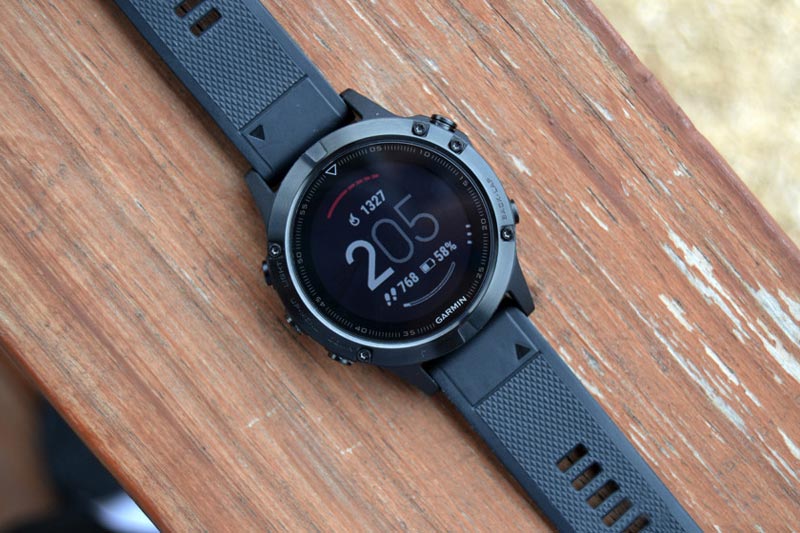 Đánh giá đồng hồ Garmin Fenix 5: Tuy cũ mà không cũ, vẫn "đáng đồng tiền" cho dân thể thao