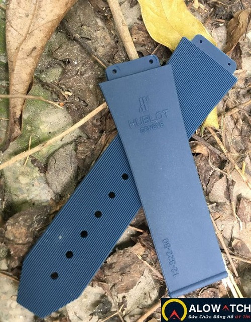Dây cao su đồng hồ Hublot màu xanh dương phong cách