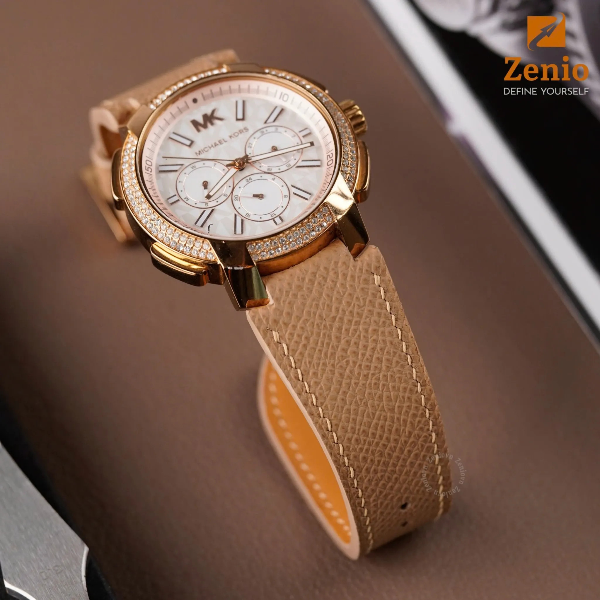 Chế tác dây da đồng hồ Michael Kors Sydney da Epsom màu nâu gold