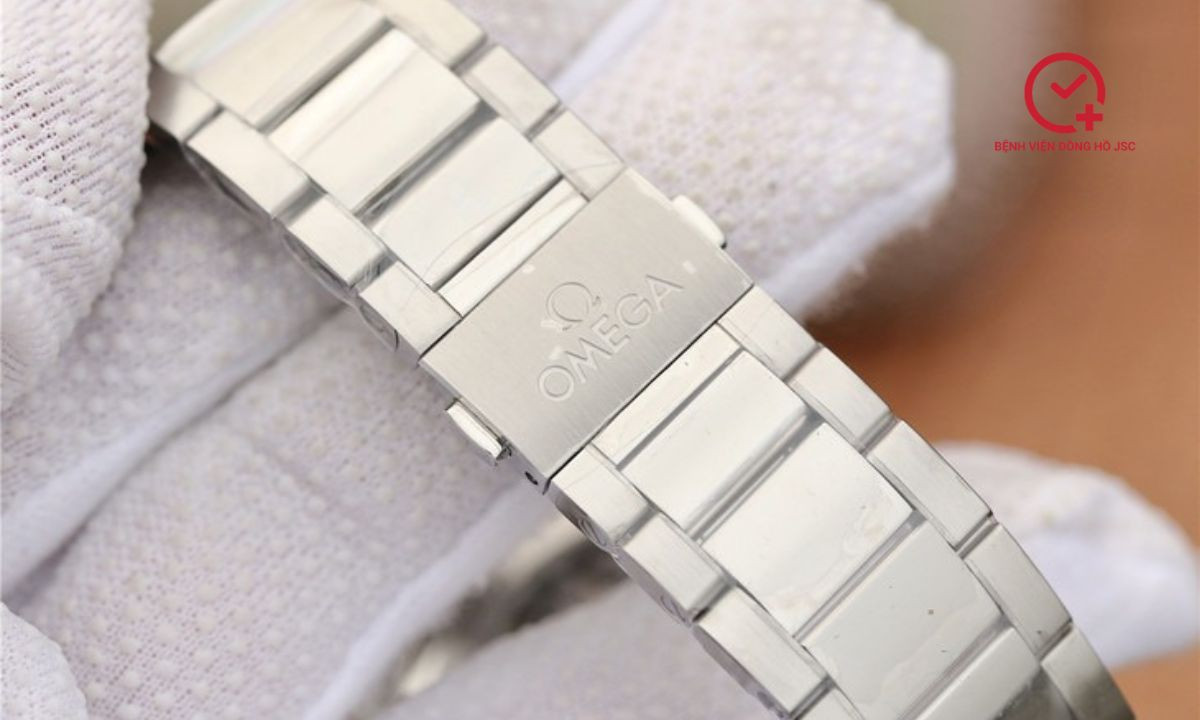 Đồng hồ Omega dây kim loại chính hãng sang trọng