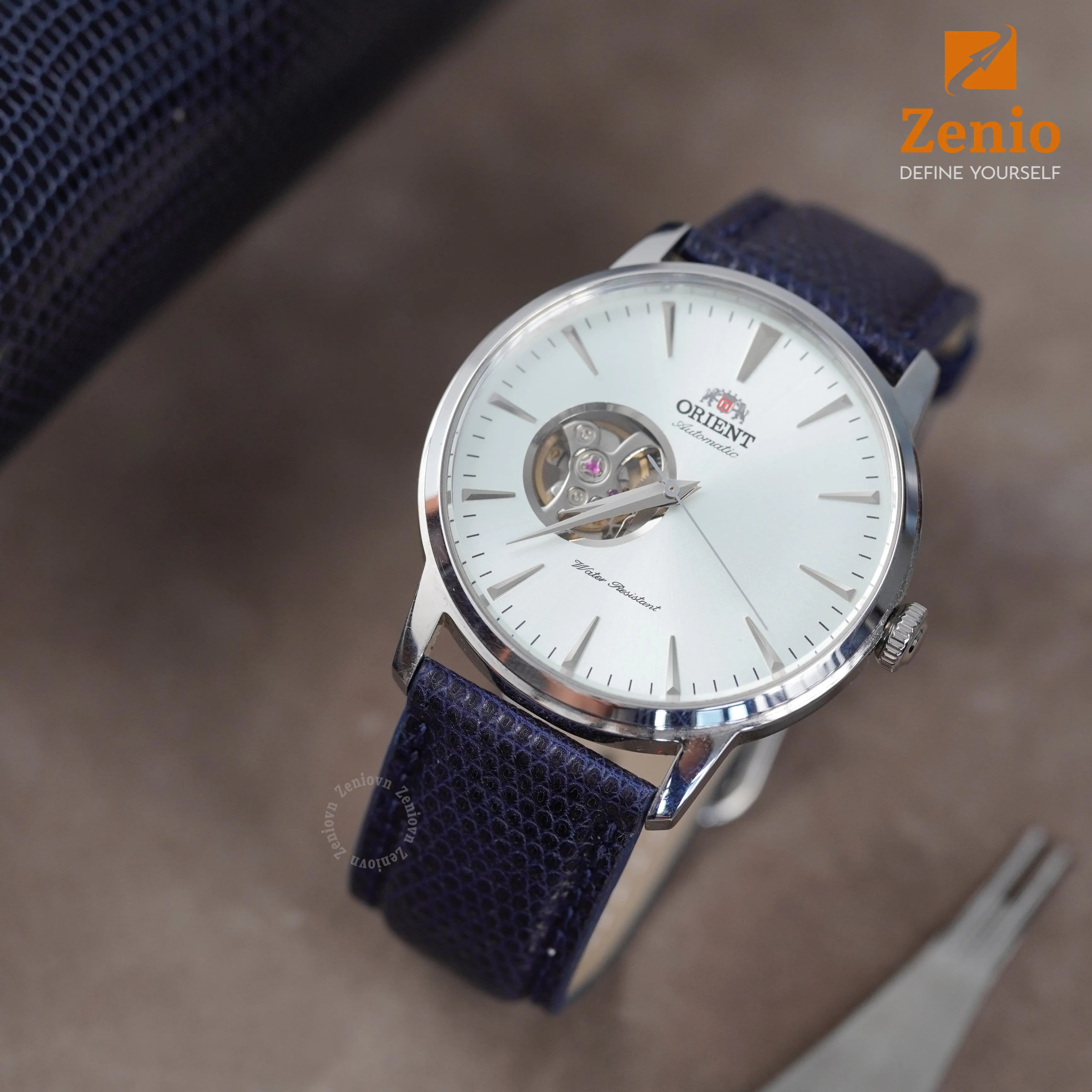 Tùy chỉnh dây đồng hồ Orient Sun and Moon theo phong cách riêng tại Zenio
