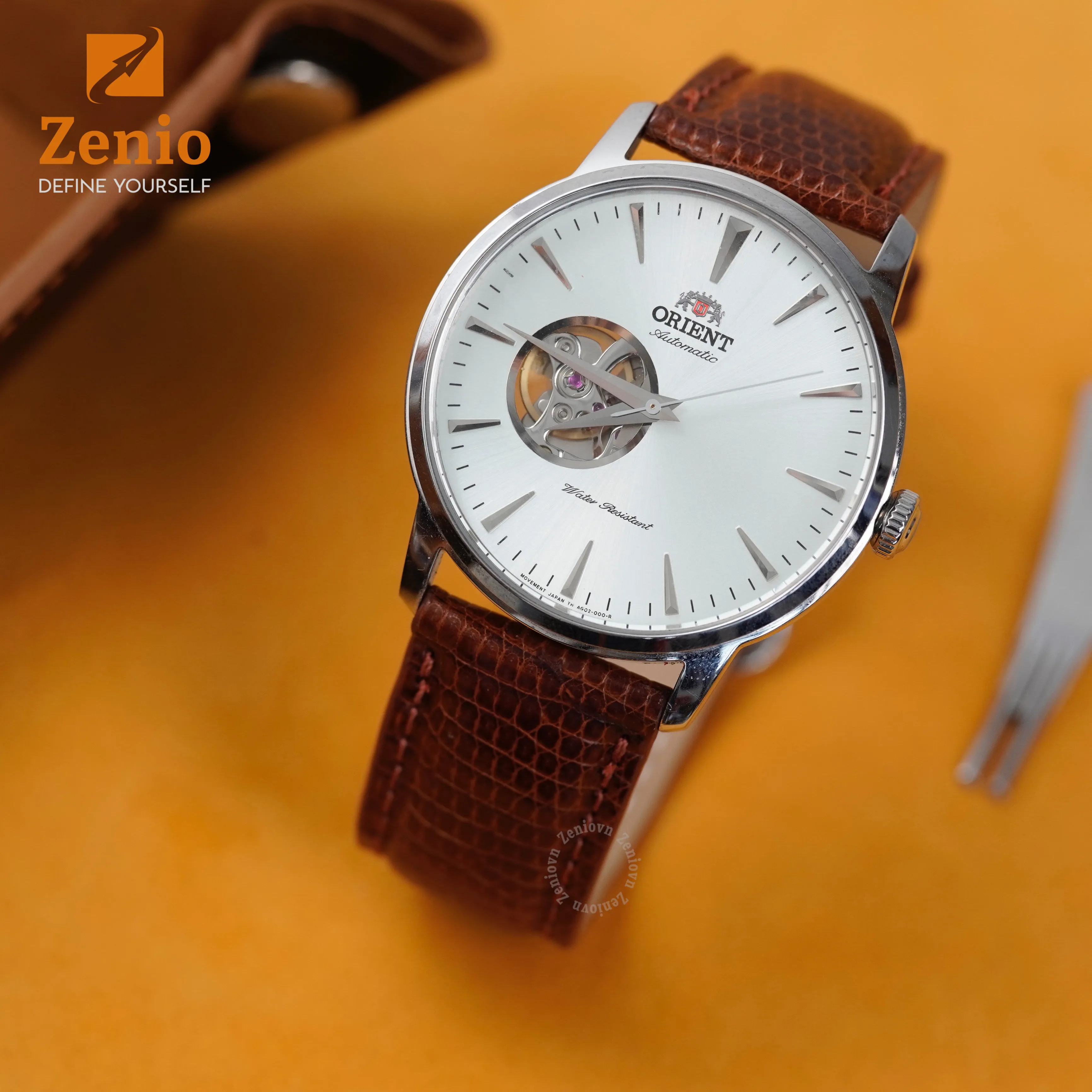 Dây đồng hồ Orient Sun and Moon bằng da kỳ đà màu nâu tự nhiên