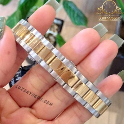 Dây đeo và khóa của đồng hồ Omega nữ dây vàng