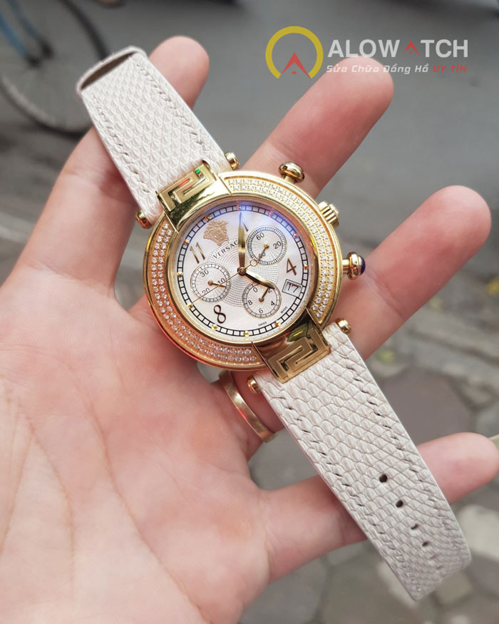Dây da kỳ đà màu trắng sữa sang trọng cho đồng hồ Versace nữ
