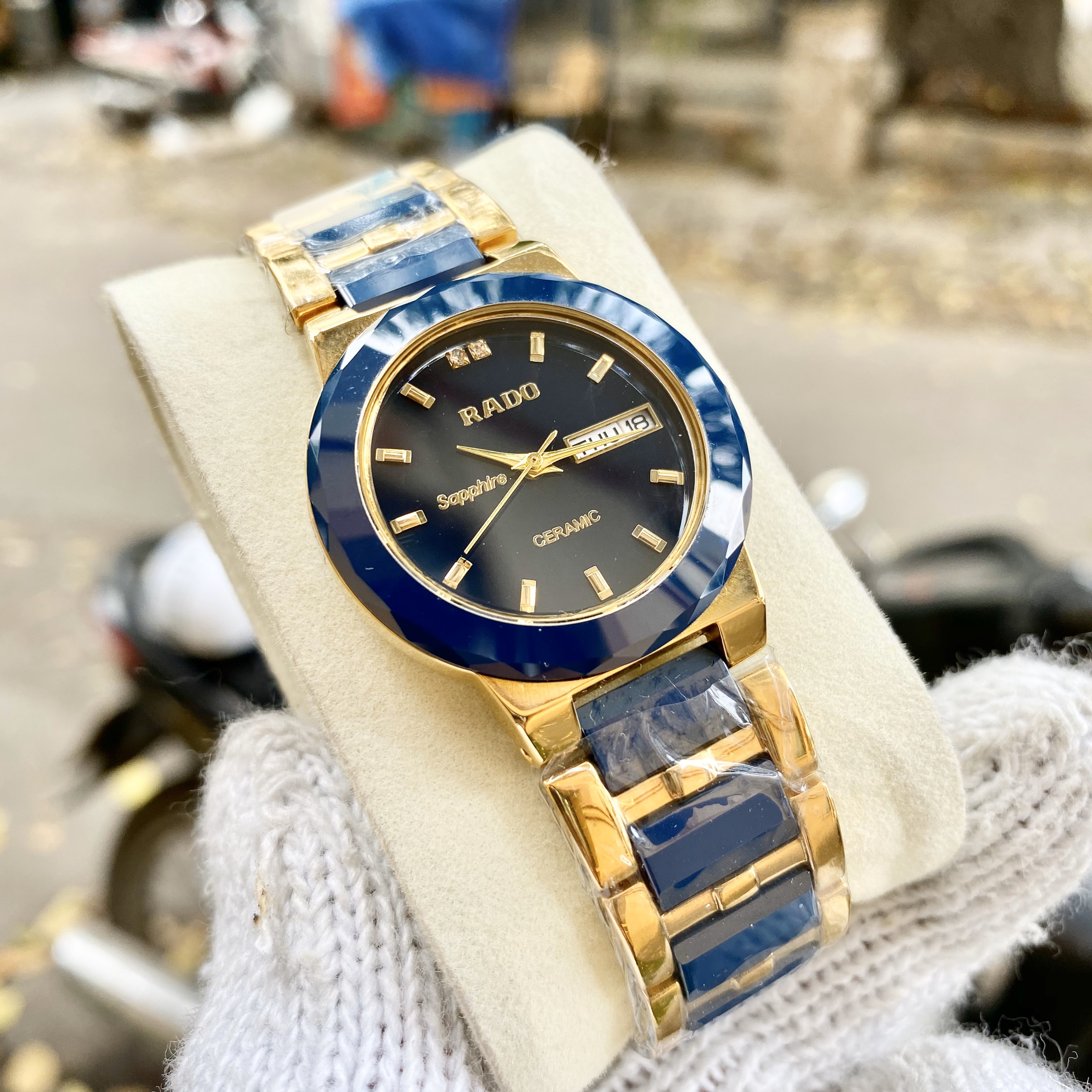 Đồng Hồ Sapphire Nam Dây Da: Biểu Tượng Của Sự Sang Trọng Và Bền Bỉ Vượt Thời Gian