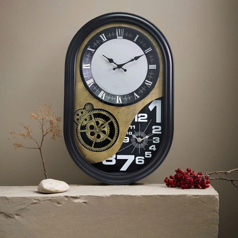 Đồng hồ treo tường độc lạ phong cách Steampunk với bánh răng cơ khí lộ thiên, tạo điểm nhấn phá cách