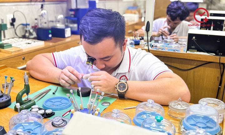 Tiệm Sửa Đồng Hồ Quận 7 Uy Tín, Chuyên Nghiệp: Đồng Hồ Công Thành