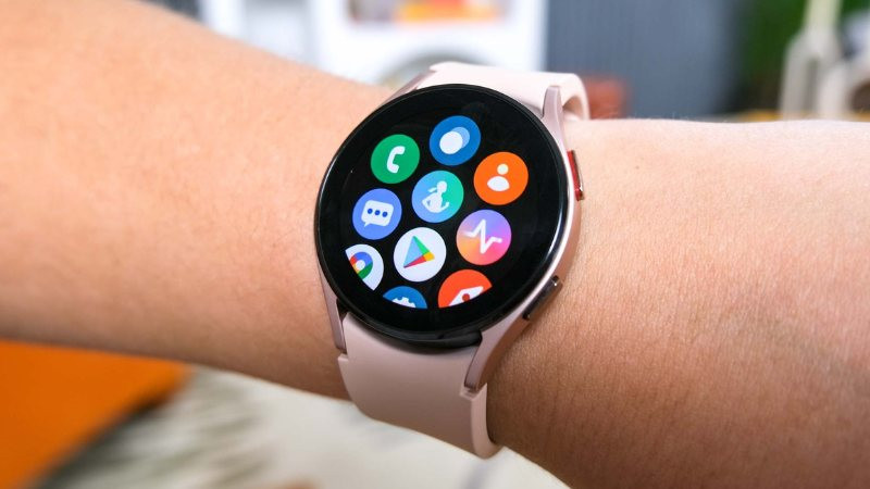 Đồng hồ thông minh tiệm cận cao cấp đang có tại Hoàng Hà Mobile