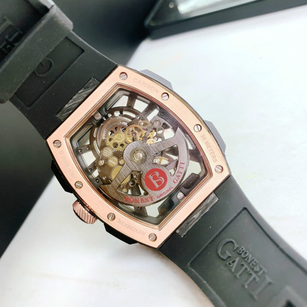 Bonest Gatti 9950, một mẫu đồng hồ cơ lộ máy skeleton 43mm ấn tượng