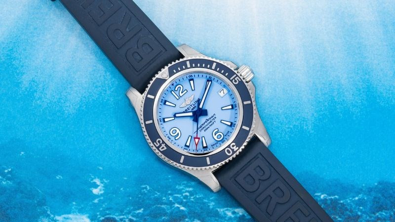 Breitling Superocean II là một trong những dòng đồng hồ lặn cao cấp trên thế giới