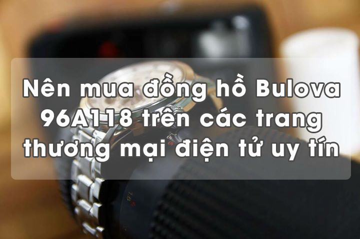 Đồng hồ Bulova 96A118 với mặt số lộ cơ và dây kim loại, một phần quan trọng trong đánh giá đồng hồ Bulova 96A118 chi tiết.