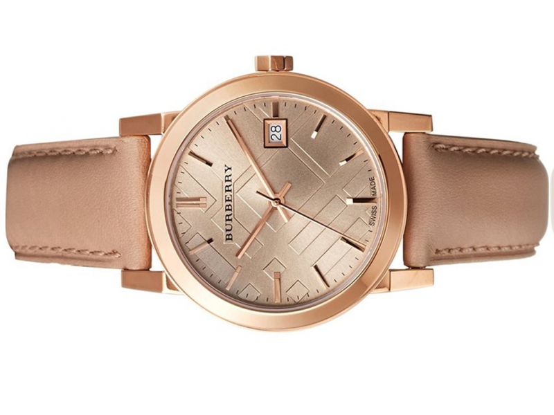 Đồng hồ Burberry BU9109 50M 165 Feet: Đánh Giá Chi Tiết và Hướng Dẫn Bảo Quản