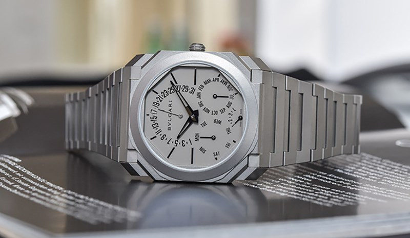 Bộ máy bên trong của đồng hồ Bvlgari
