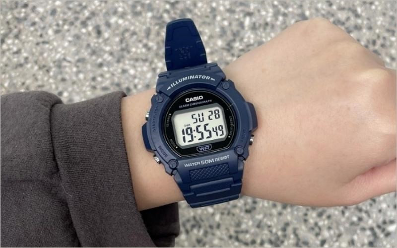 Mua đồng hồ Casio chính hãng tại đại lý ủy quyền để đảm bảo chất lượng