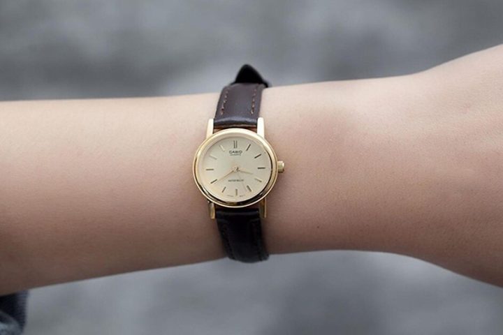 Khám Phá Nét Thanh Lịch Cùng Đồng Hồ Casio Nữ Dây Da LTP-V300L-4AUDF