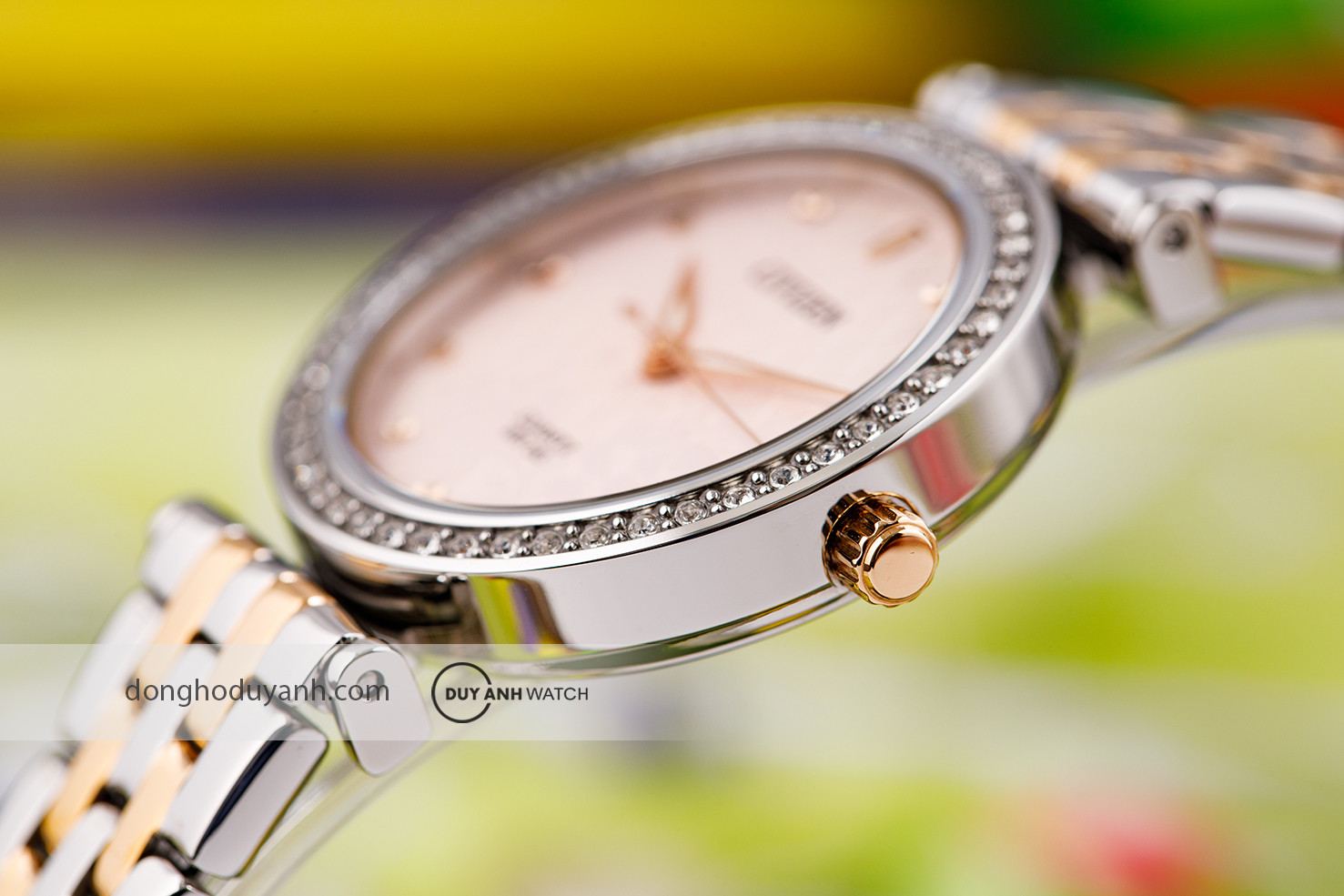 Citizen ER0218-53X hiển thị mặt sau đồng hồ