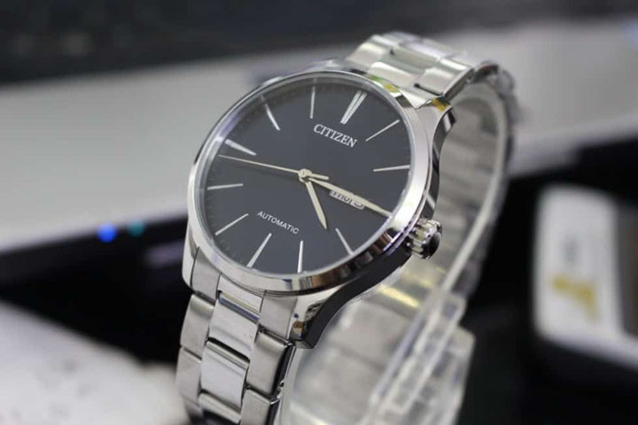Đồng hồ Citizen nam công nghệ Eco-Drive độc đáo