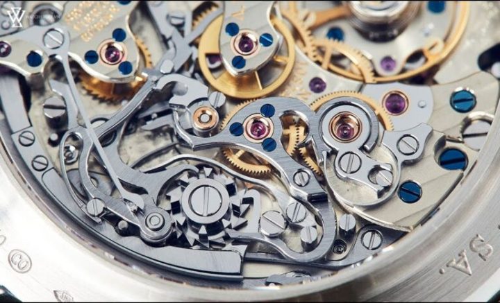 Đồng hồ cơ không dùng pin hoạt động như thế nào qua hình ảnh bộ máy